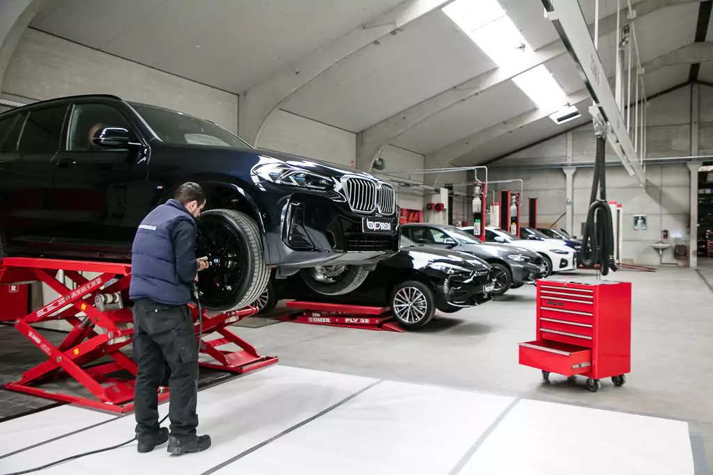 autobanden bij Garage Breda